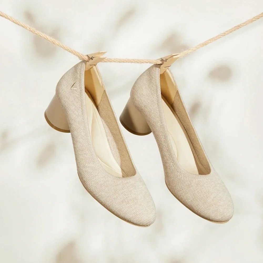 VIVAIA Cream Elvia Round-Toe Chunky Heels Womens Size 37 Comfort Knit